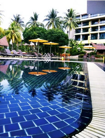 Batam View Swimming Pool