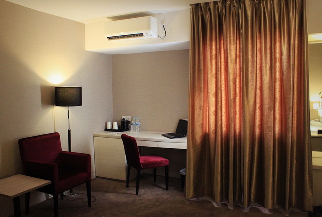 Biz Hotel Deluxe Room