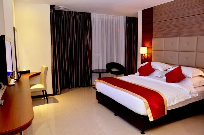 Gideon Hotel Deluxe Room Double Bed