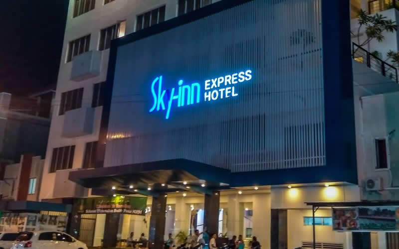 Sky Inn Express Hotel